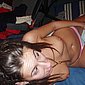 Scharfes Luder im Slip und weissen Socken