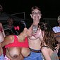 Geile Poolparty mit besoffenen Weibern