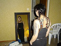 Fetisch Girl mit vielen Tattoos