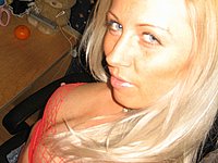 Heisse Blondine ganz Privat