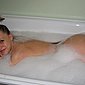 Sch�ne Ehefrau privat vom Ehemann fotografiert