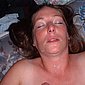 Schwanz im Mund und Deospray Dose in der M�se