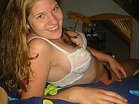 Sonja (25) privat nackt - Geile Exfreundin Fotos
