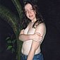 Theresa (18) zeigt dir ihre jungen Br�ste
