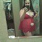 Reife Hausfrau fotografiert sich selbst nackt