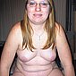Nackter Arsch und nackte Titten - private Hausfrau Bilder