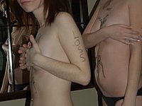 Zwei junge Mdchen (18) nackt fotografiert