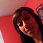 Junges M�dchen (18) fingert ihre glatte junge Muschi