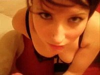 Geiles Mädchen in schwarze Strapsen gefickt und geil besamt