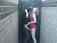Sex im Freien - Geiler Blowjob und schön Ficken