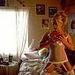Blonde Strapsmaus in sexy Reiw�sche
